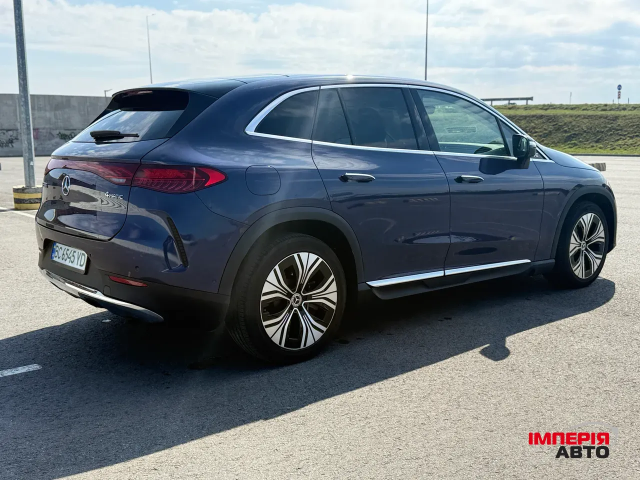 Mercedes-Benz EQE SUV - фото 3