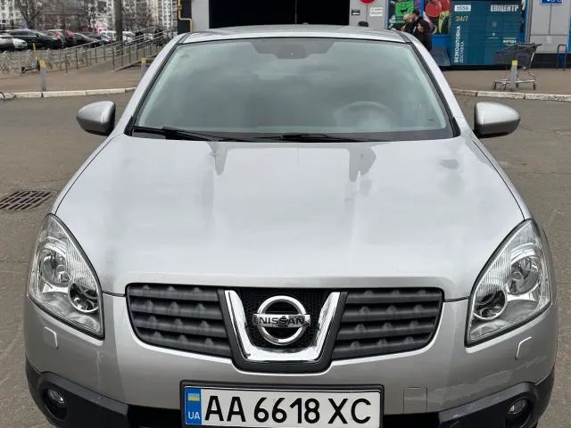 Nissan Qashqai - фото 1