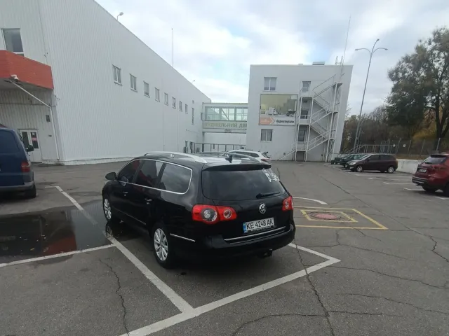 Volkswagen Passat - фото 2