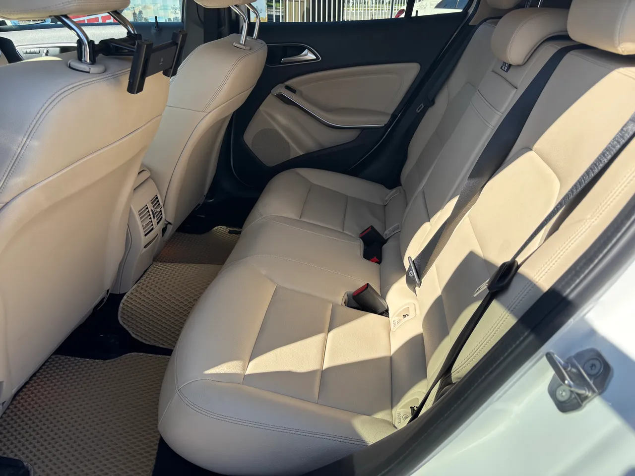 Mercedes-Benz GLA - фото 10