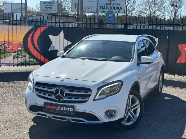 Mercedes-Benz GLA - фото 1