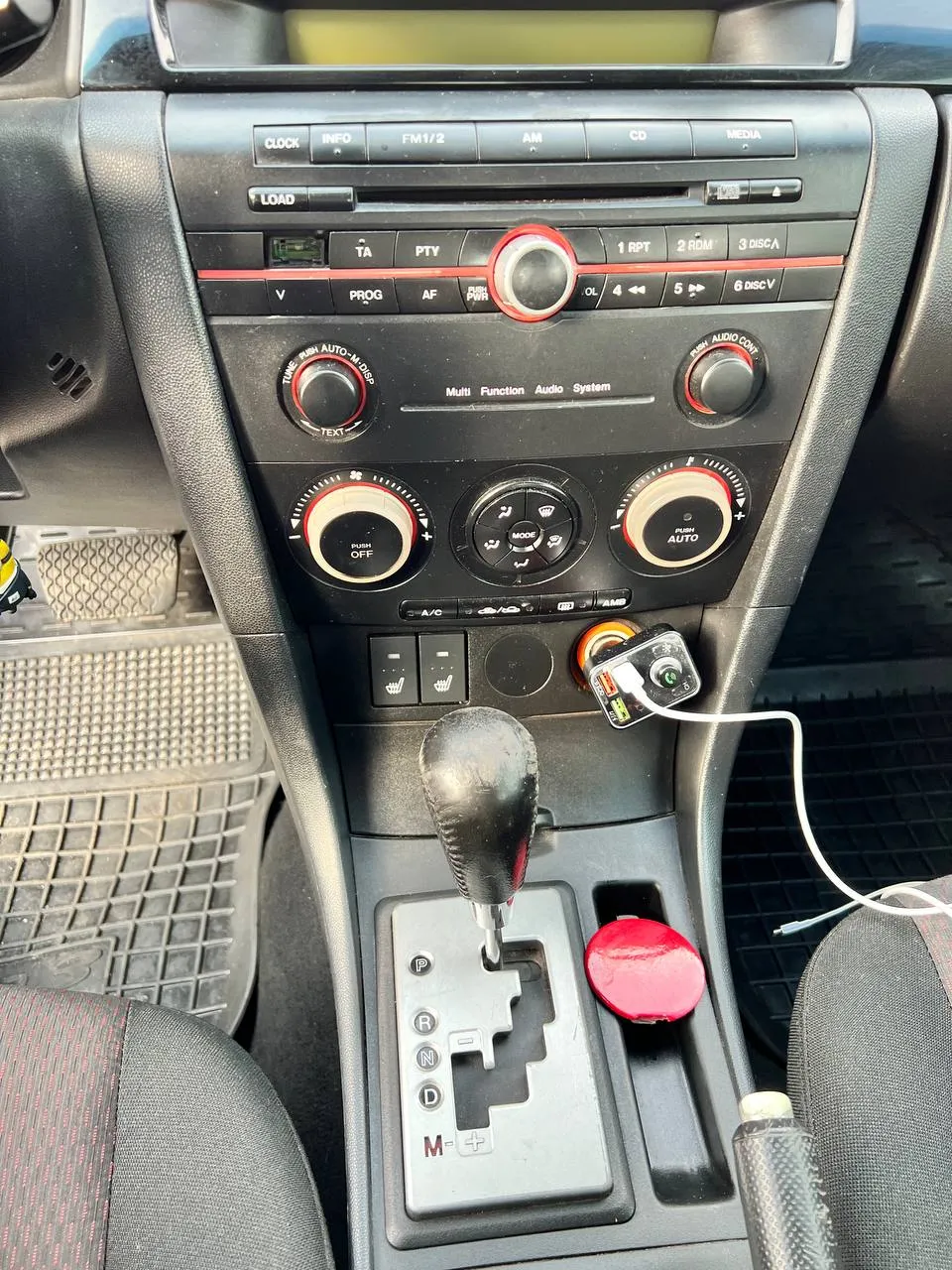 Mazda 3 - фото 15
