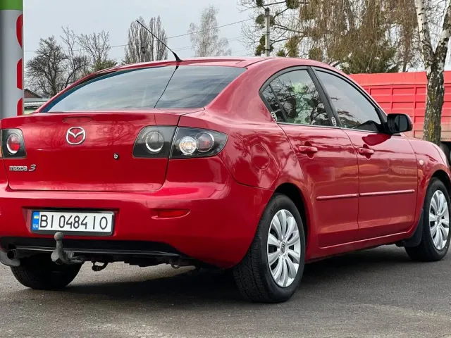 Mazda 3 - фото 4