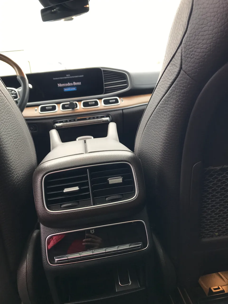 Mercedes-Benz GLS - фото 13