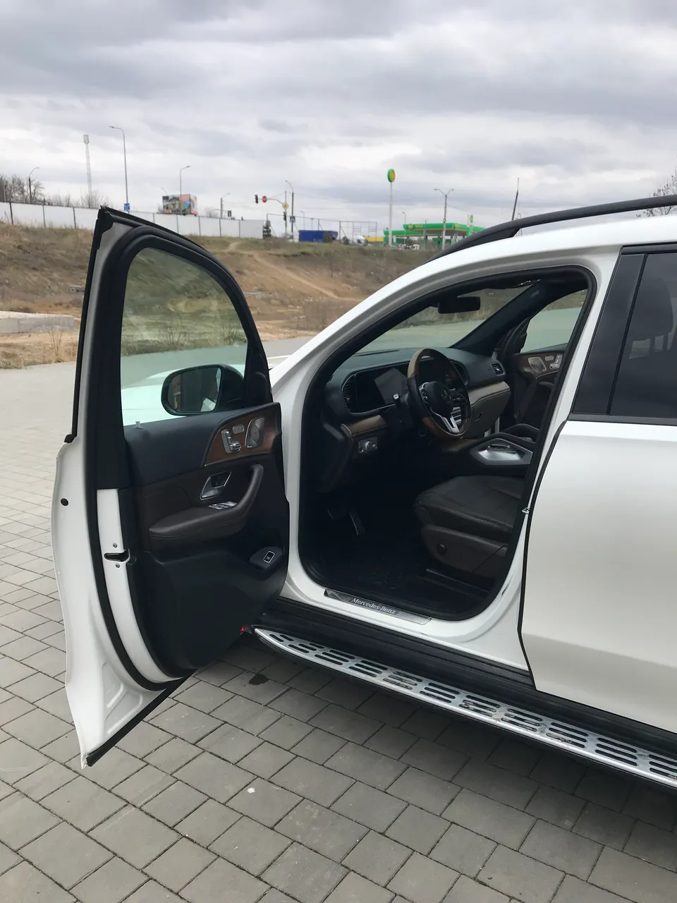 Mercedes-Benz GLS - фото 2