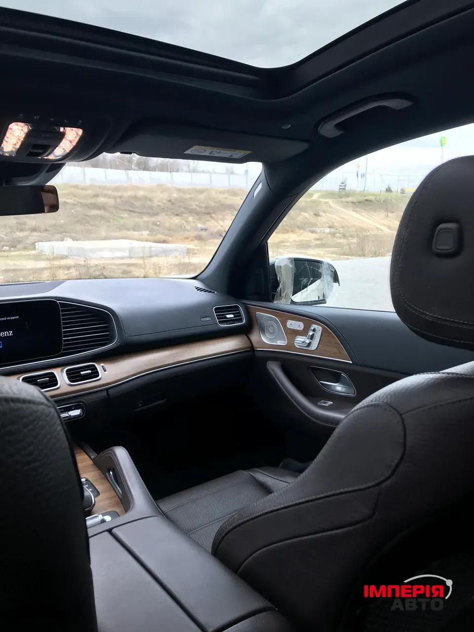 Mercedes-Benz GLS - фото 14