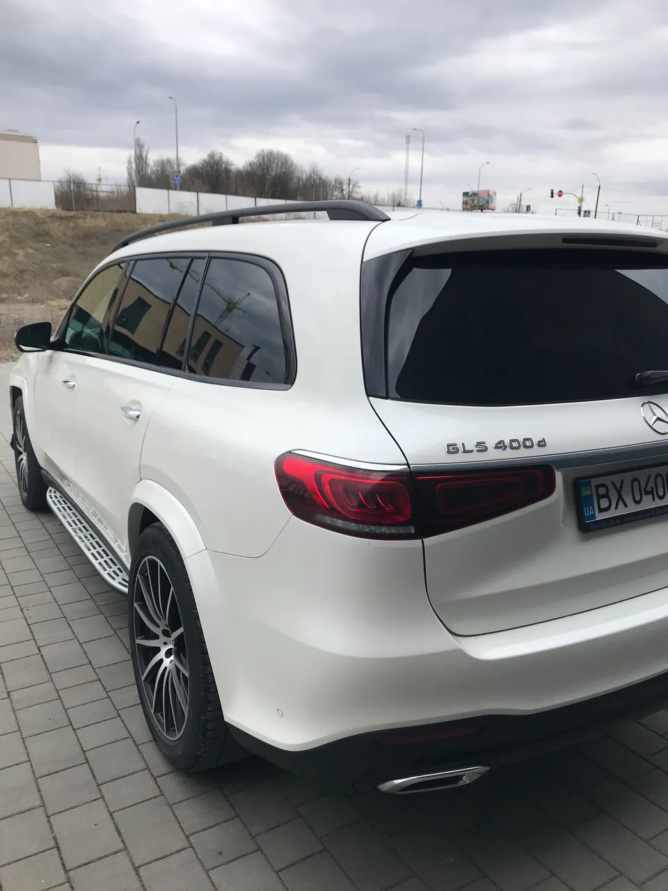 Mercedes-Benz GLS - фото 1