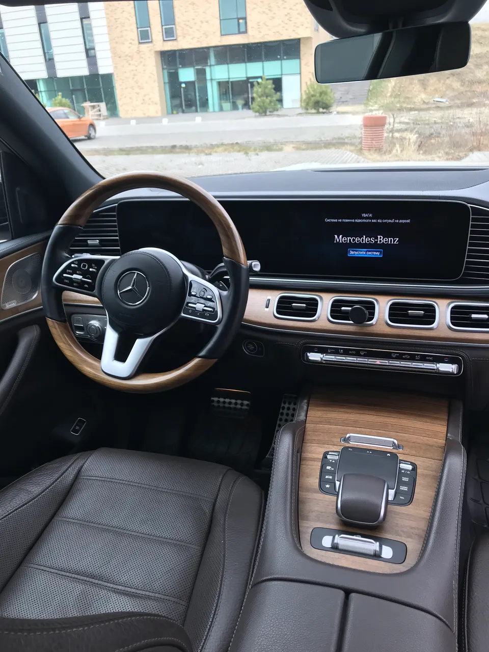 Mercedes-Benz GLS - фото 9