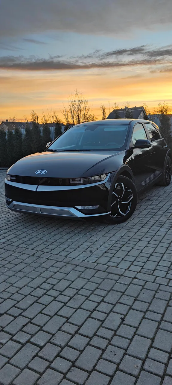 Hyundai IONIQ 5 - фото 1