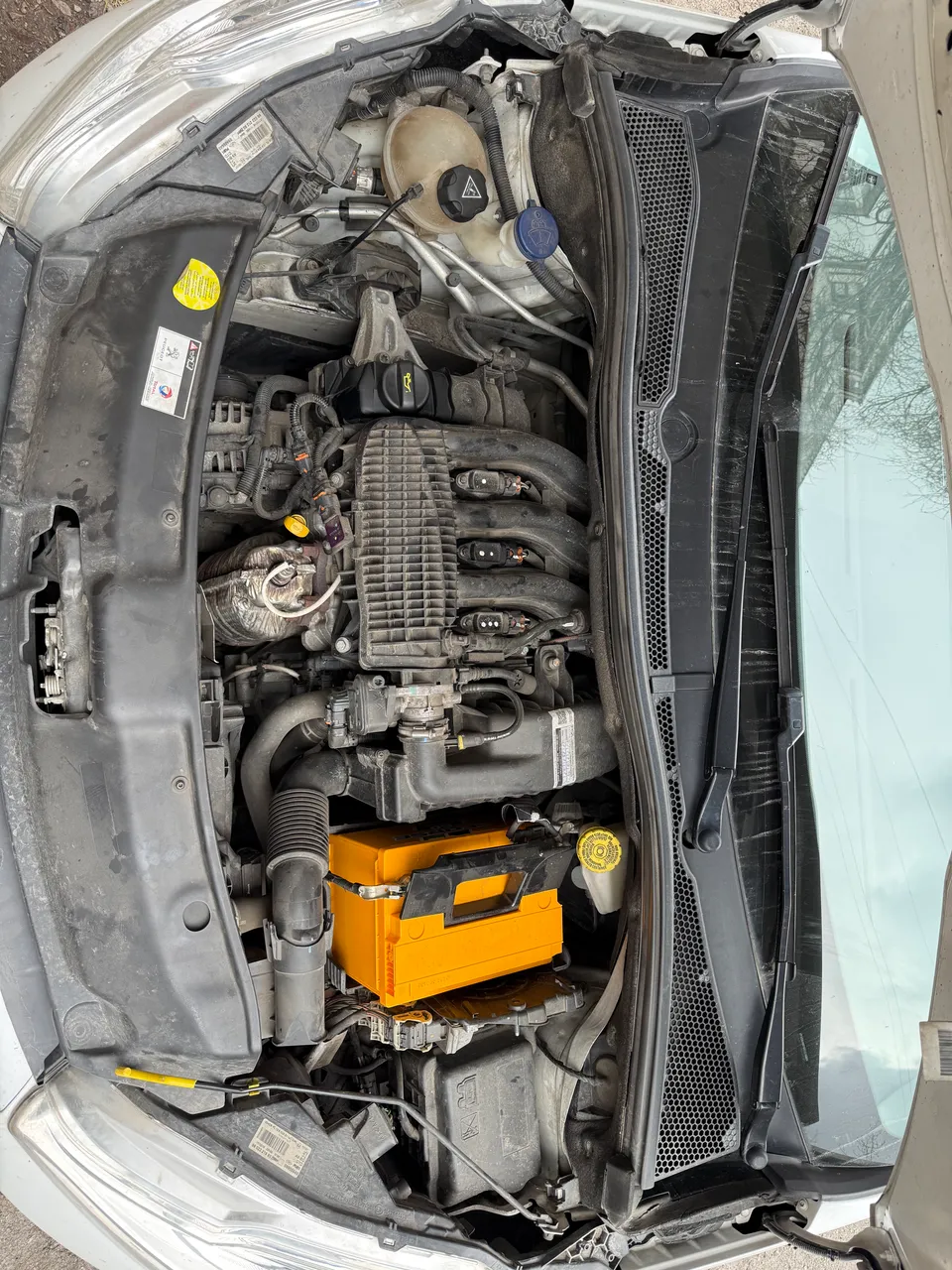 Peugeot 208 - фото 8