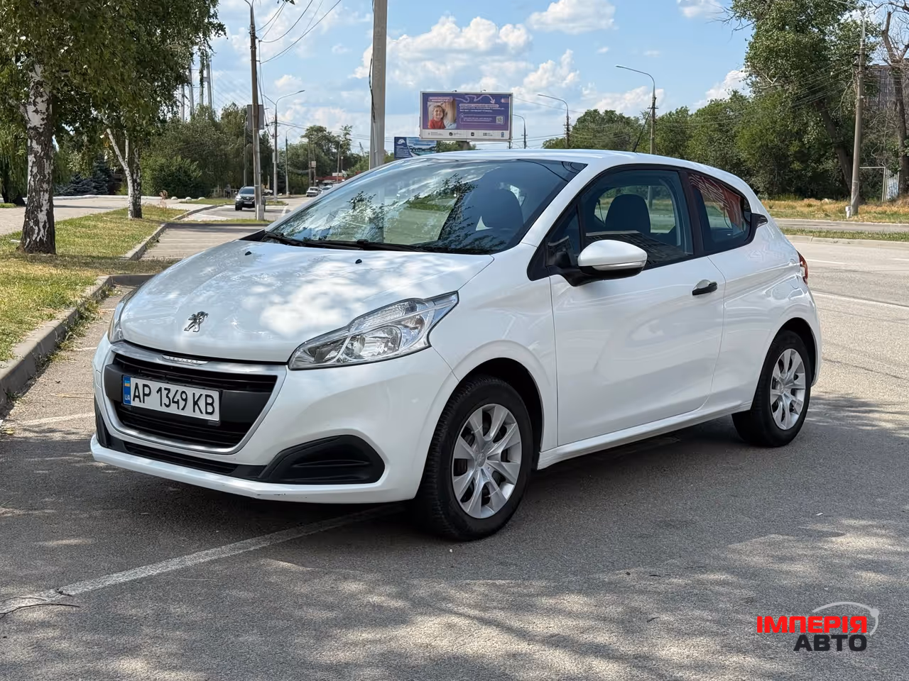 Peugeot 208 - фото 8