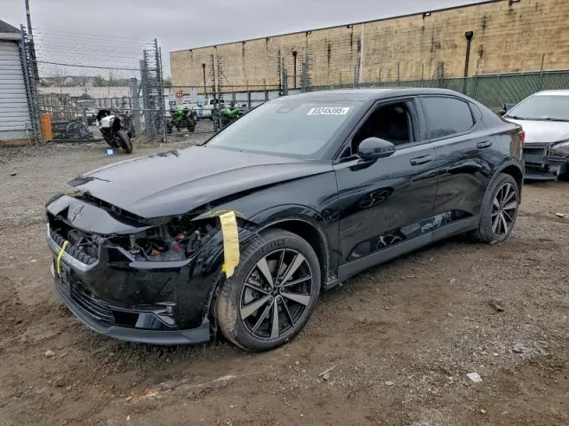 Polestar 2 - фото 2