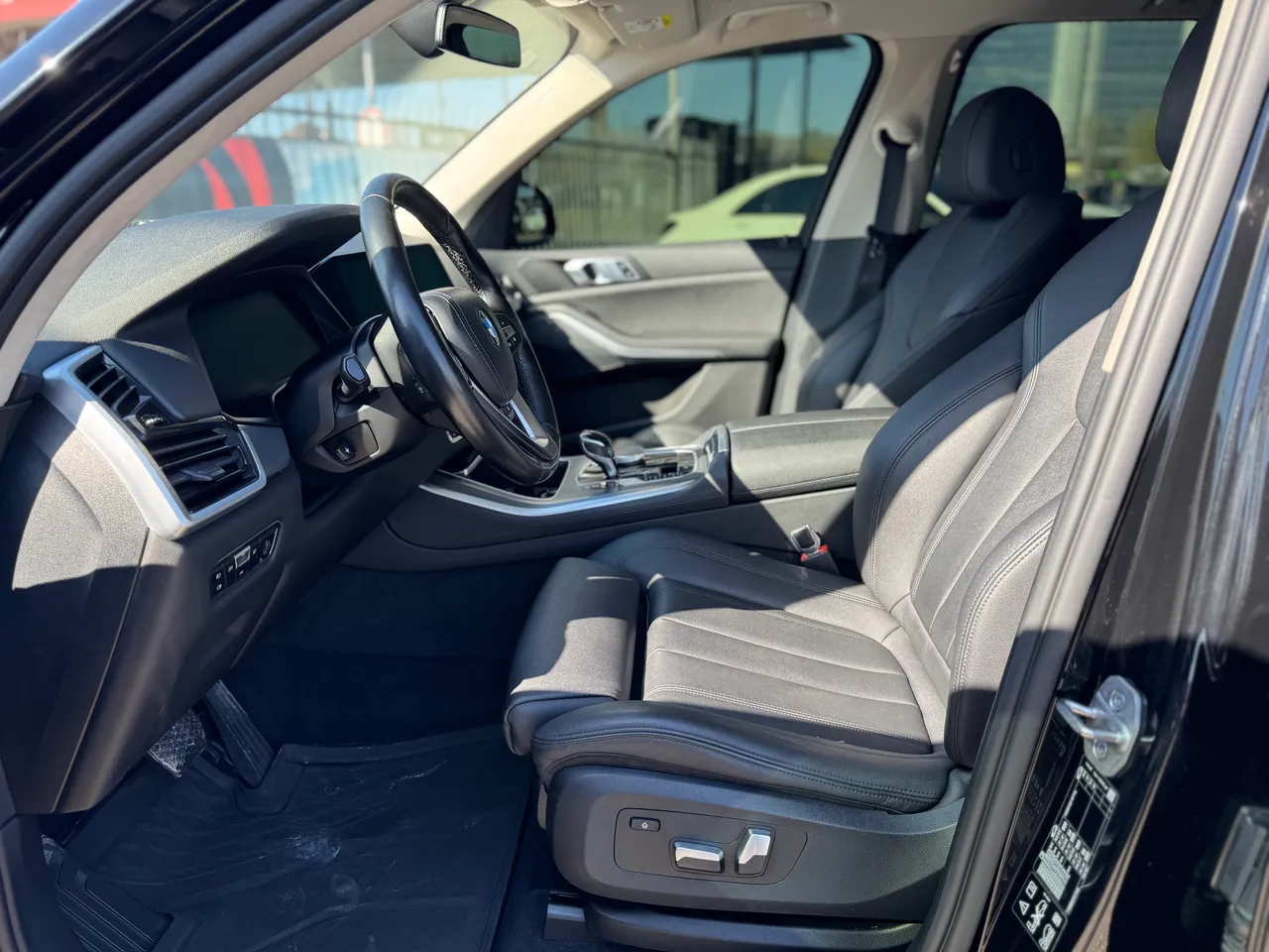 BMW X5 - фото 7