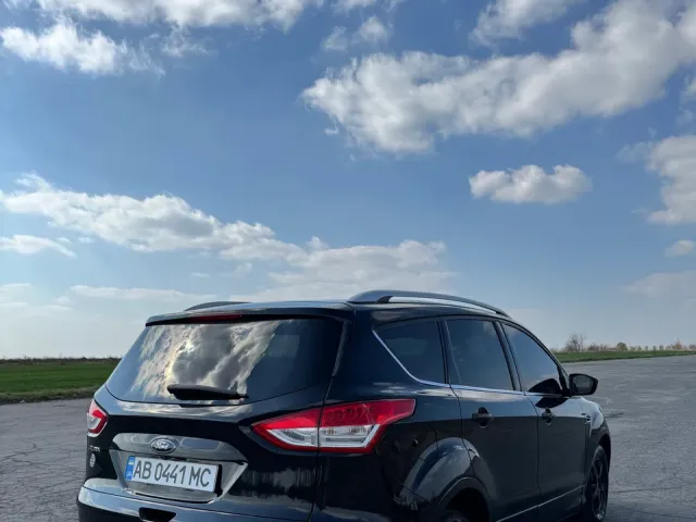 Ford Kuga - фото 4