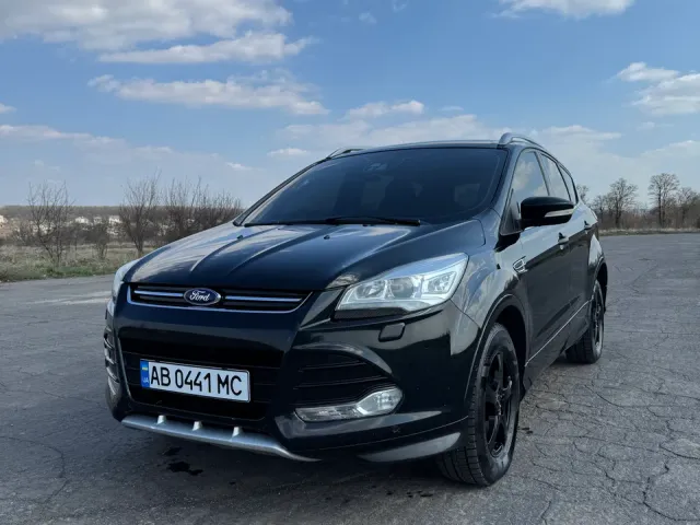 Ford Kuga - фото 1