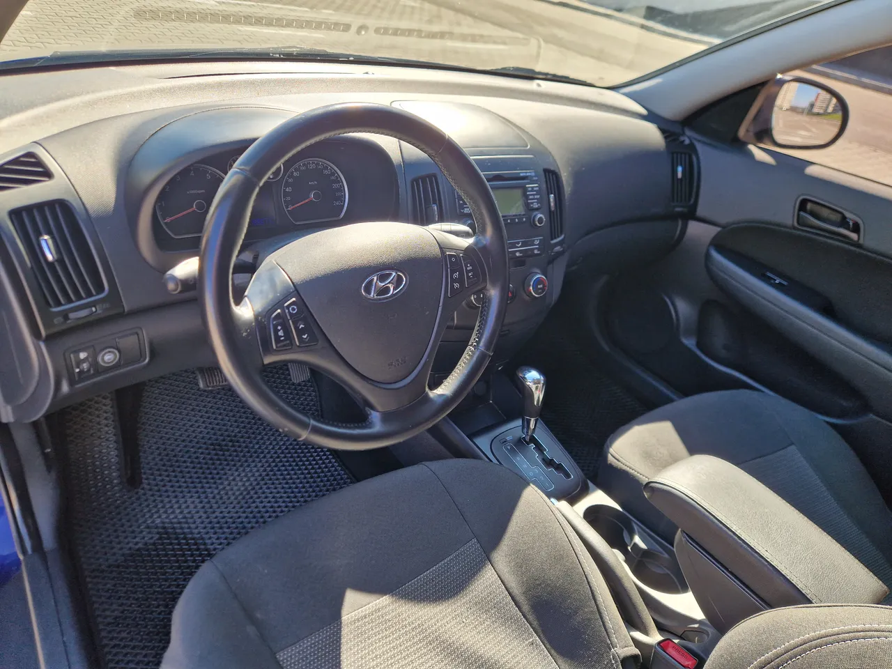 Hyundai i30 - фото 8