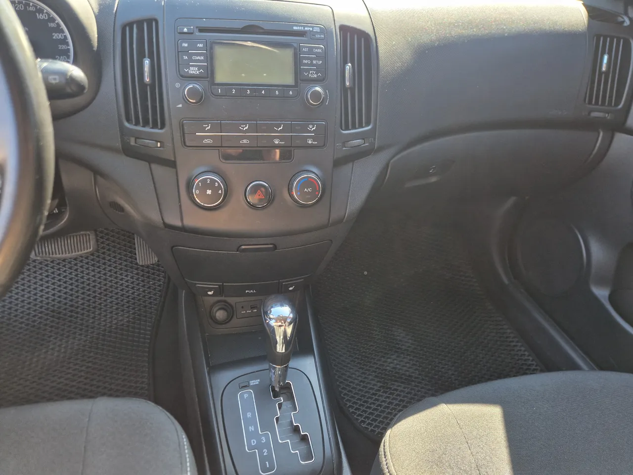 Hyundai i30 - фото 10