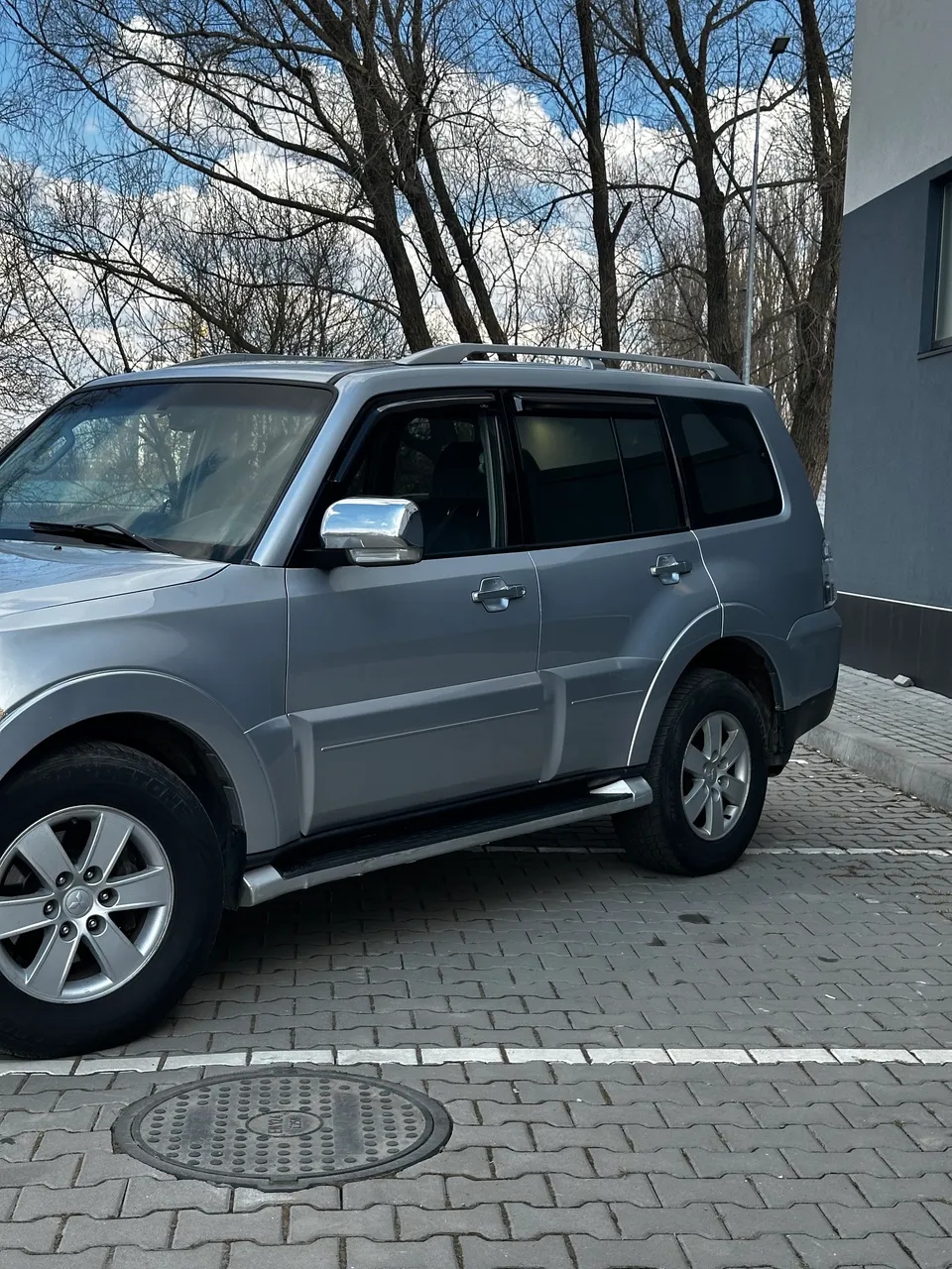 Mitsubishi Pajero - фото 6