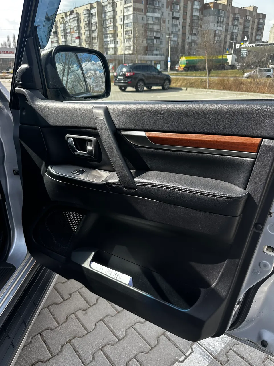 Mitsubishi Pajero - фото 13