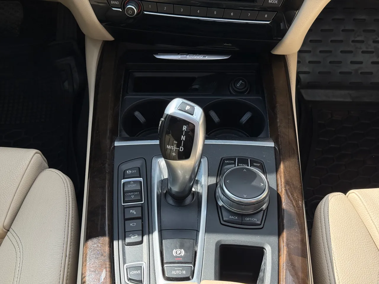 BMW X5 - фото 17