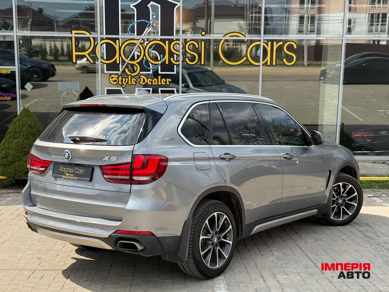 BMW X5 - фото 8