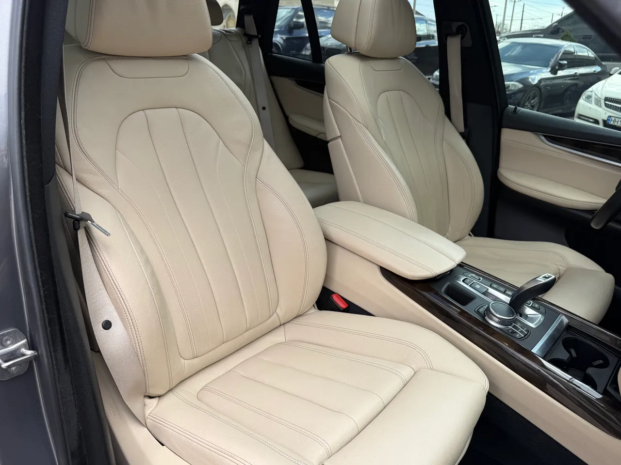 BMW X5 - фото 12