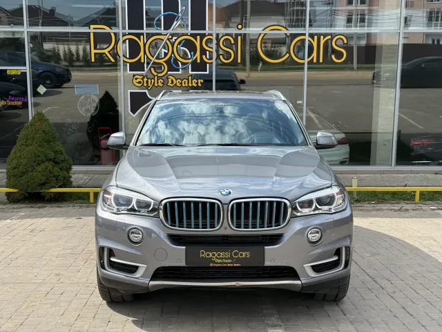 BMW X5 - фото 2