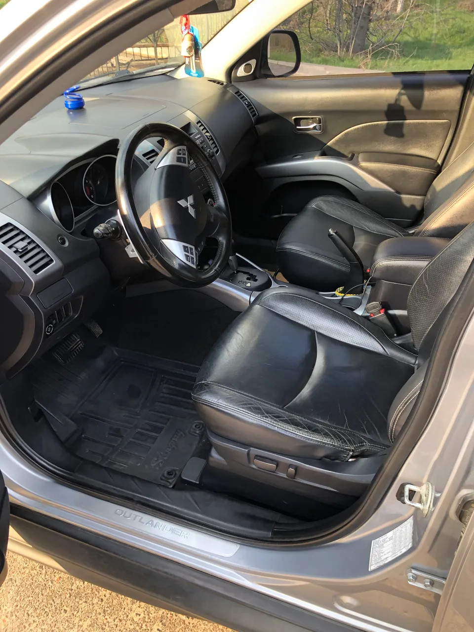 Mitsubishi Outlander - фото 9