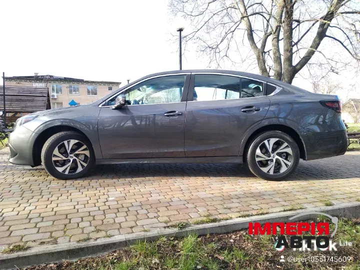 Subaru Legacy - фото 3