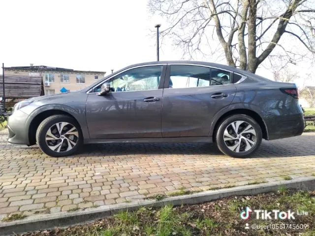 Subaru Legacy - фото 3