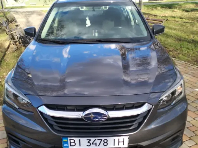 Subaru Legacy - фото 2