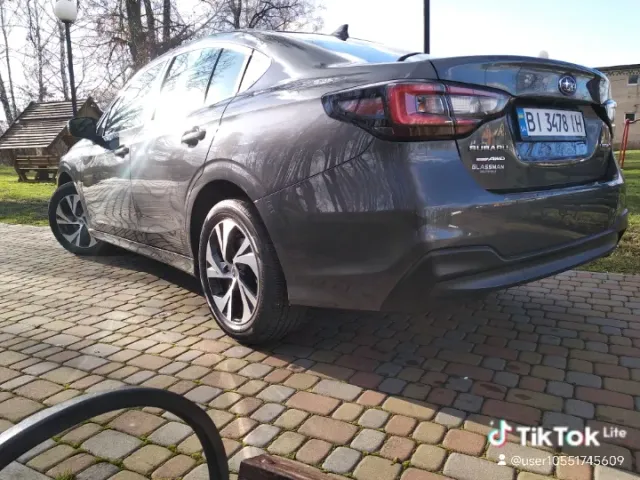 Subaru Legacy - фото 4