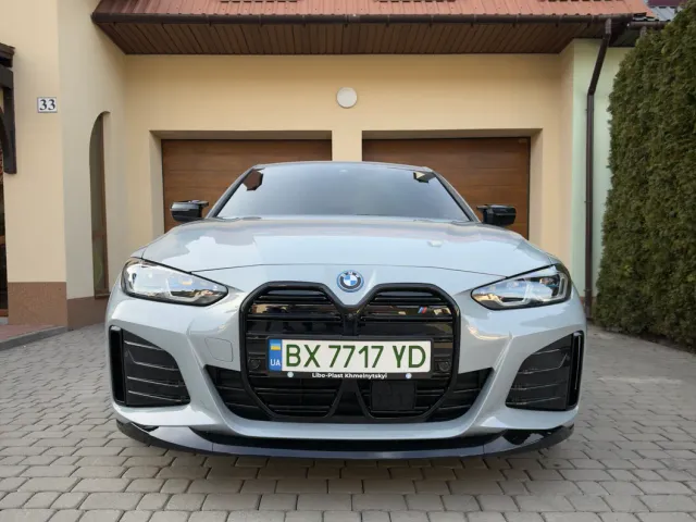 BMW i4 - фото 5
