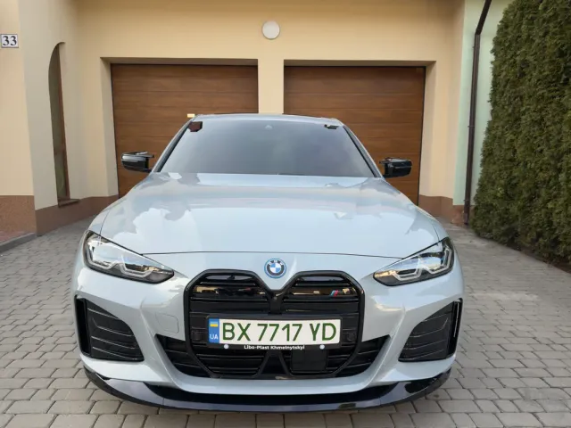 BMW i4 - фото 4