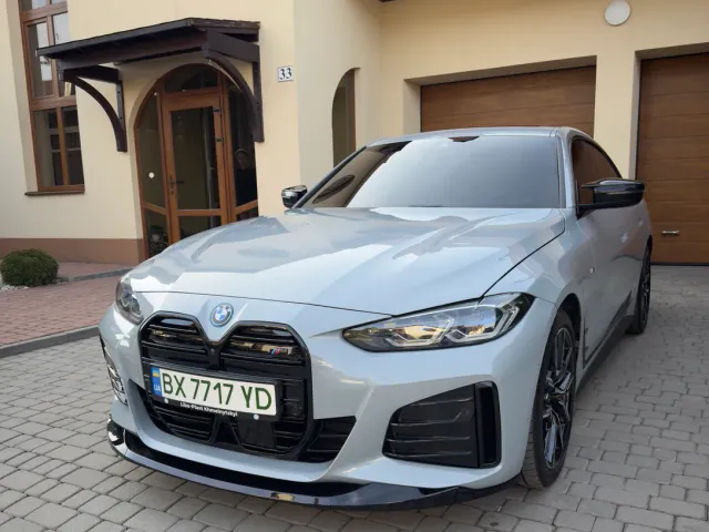 BMW i4 - фото 3