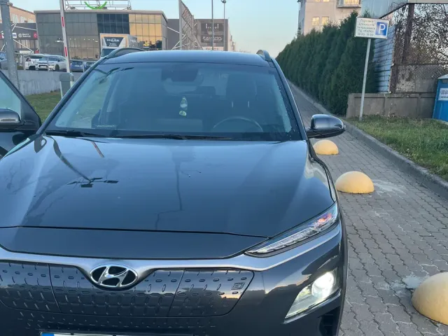 Hyundai Kona - фото 1