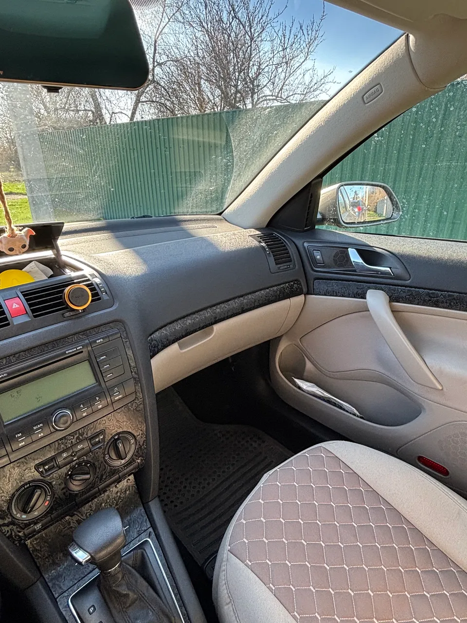 Skoda Octavia - фото 8