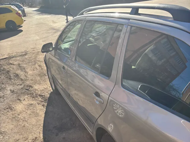 Skoda Octavia - фото 4