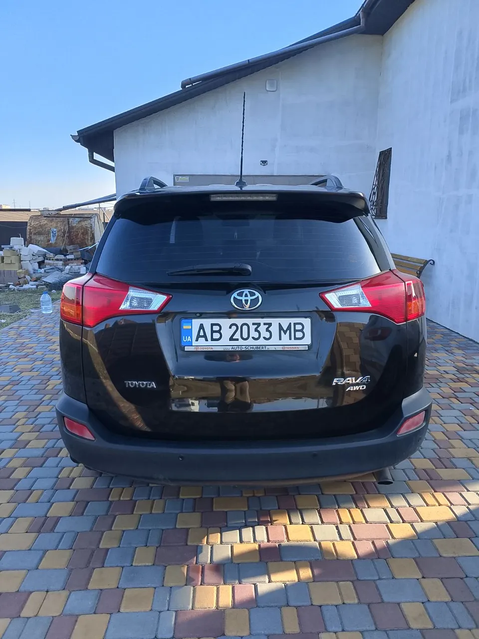Toyota RAV4 - фото 2