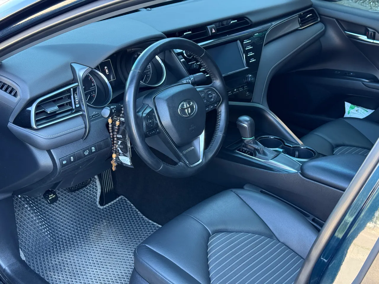 Toyota Camry - фото 10