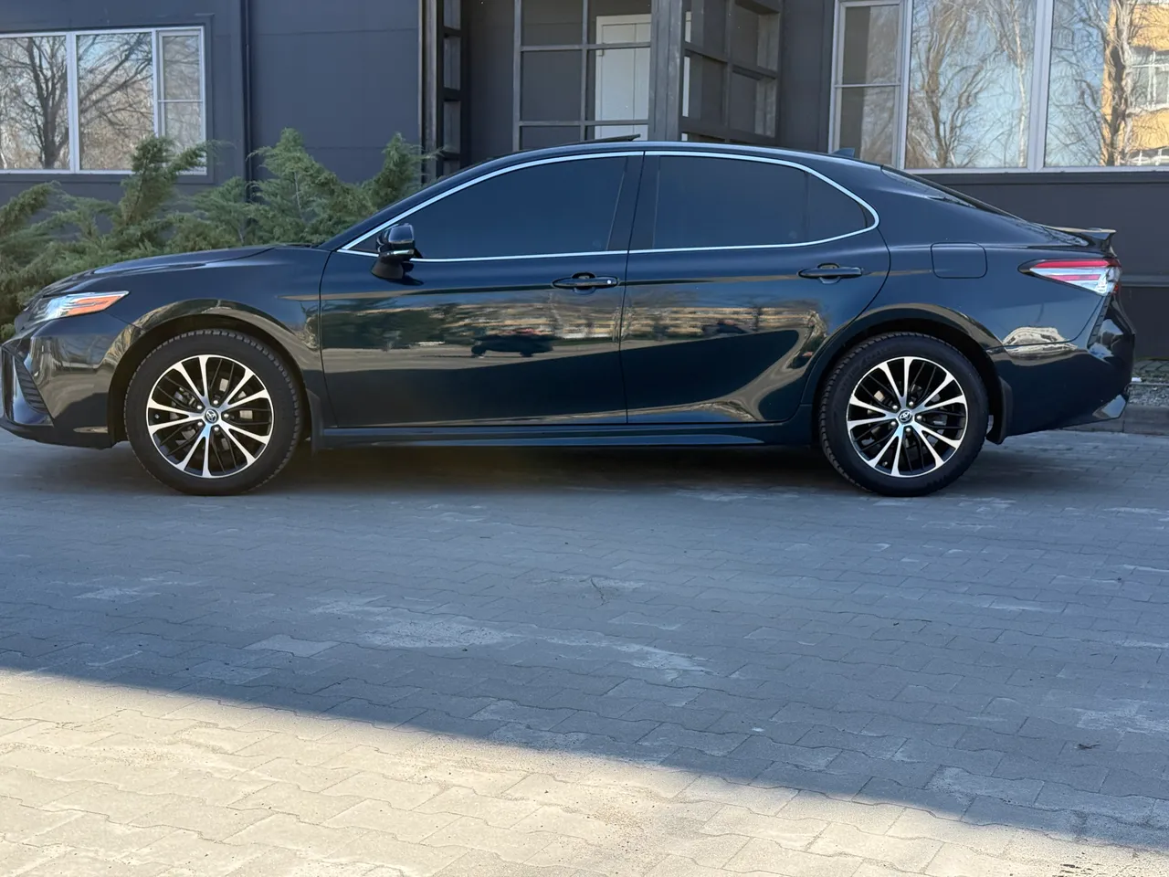 Toyota Camry - фото 9