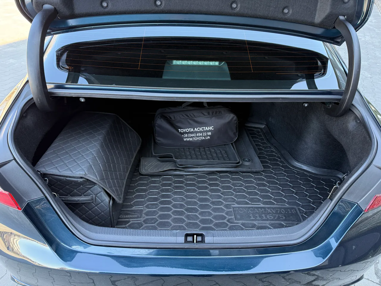 Toyota Camry - фото 24