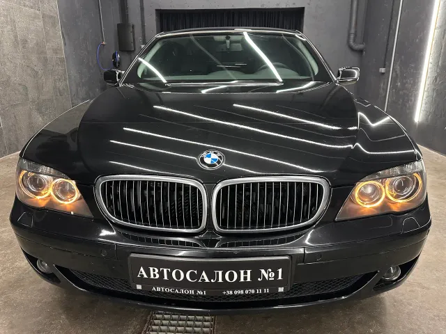BMW 7 серії - фото 1
