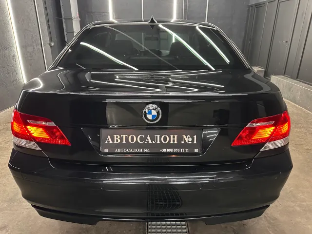 BMW 7 серії - фото 5