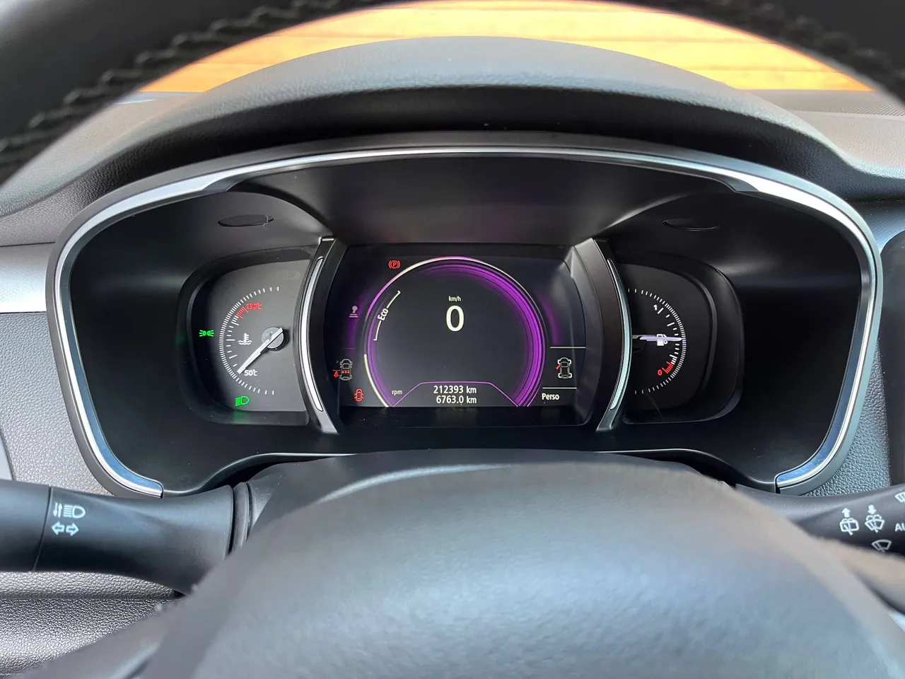Renault Talisman - фото 21