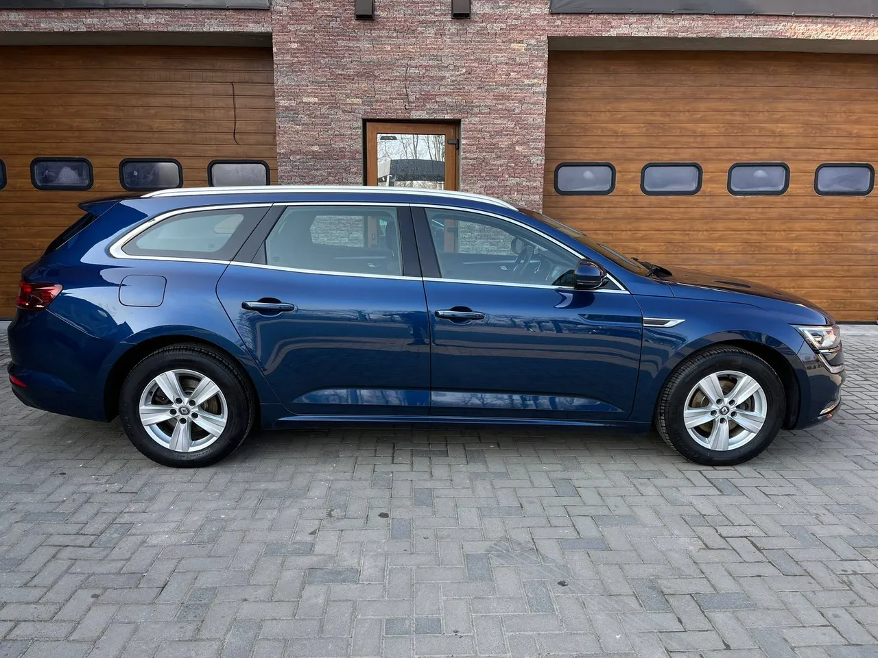 Renault Talisman - фото 10