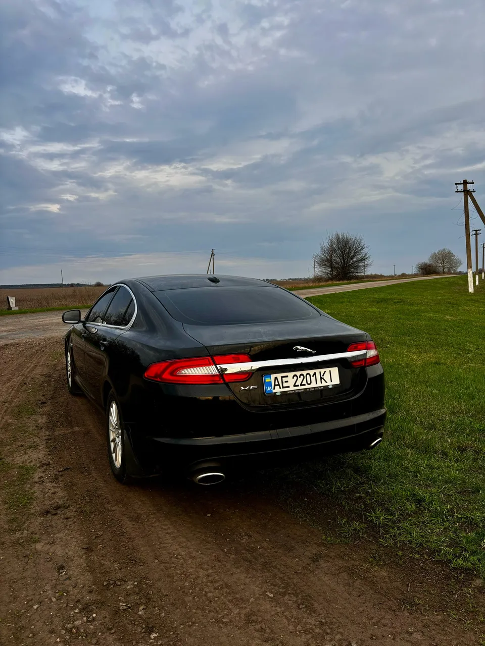 Jaguar XF - фото 4