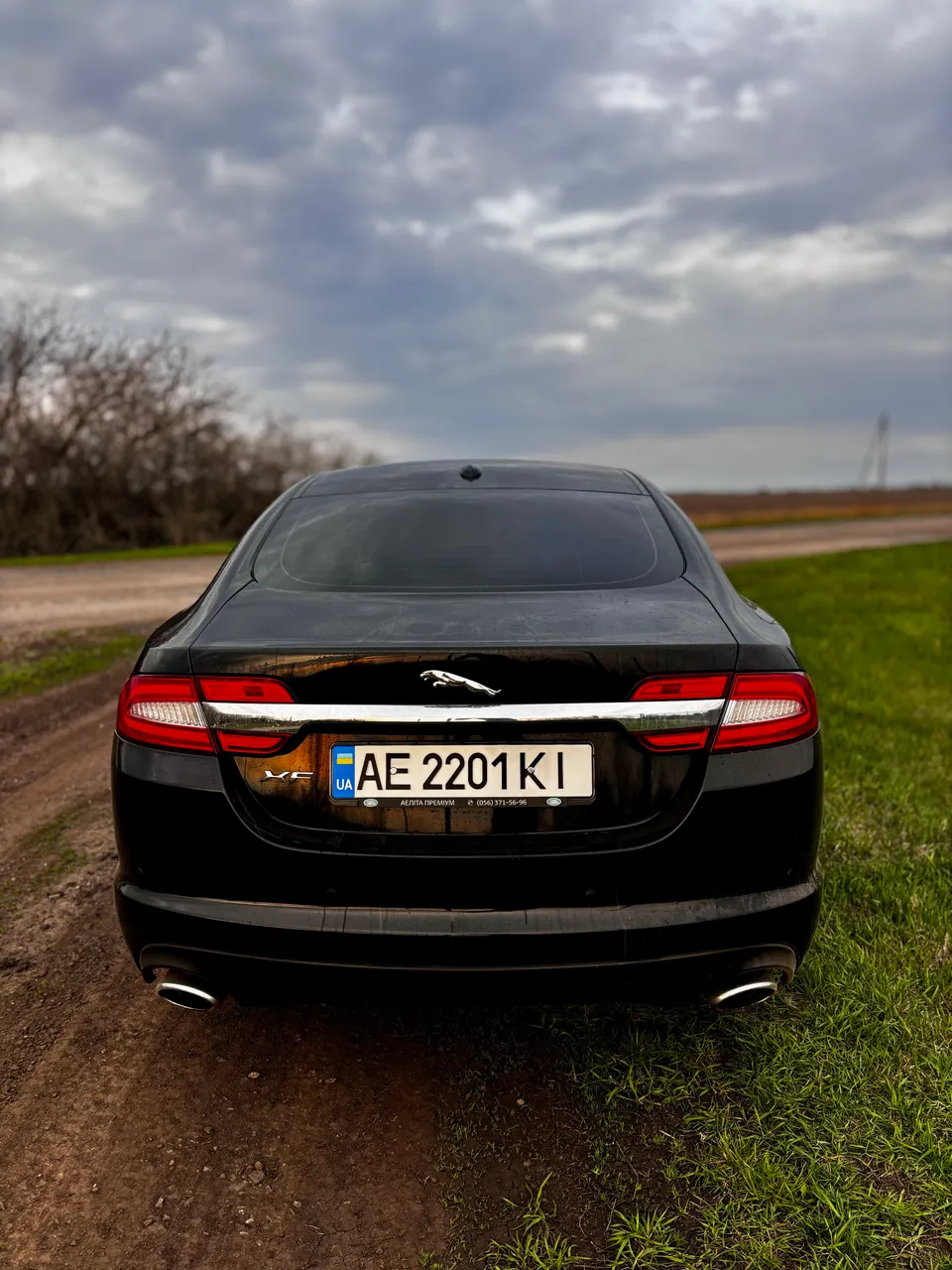 Jaguar XF - фото 6