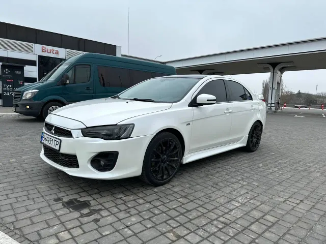 Mitsubishi Lancer - фото 1