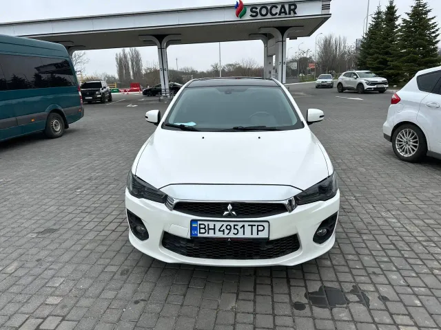 Mitsubishi Lancer - фото 2